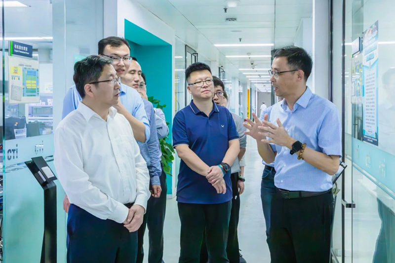 南京经开区管委会主任孙爱军一行莅临CTI9888拉斯维加斯检测考察，双向奔赴共话生长